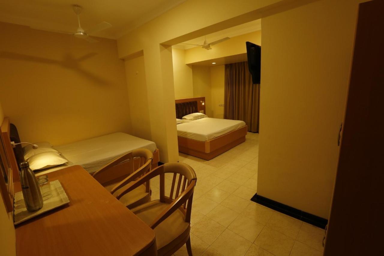 Hotel Ravikiran Alibaug Exterior foto