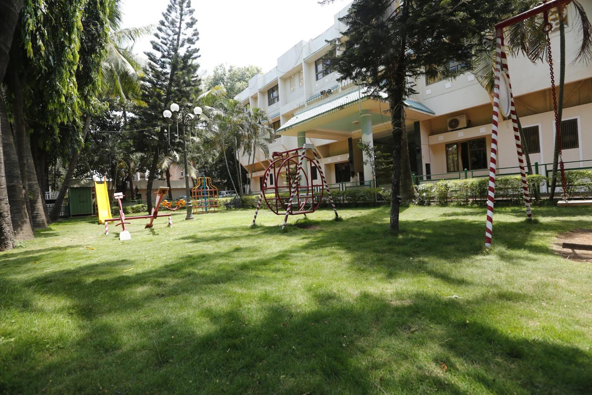 Hotel Ravikiran Alibaug Exterior foto